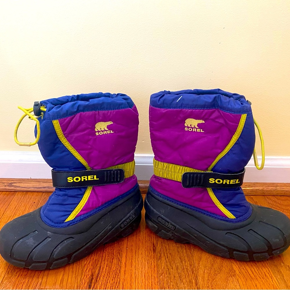 Youth Sorel Flurry girls snow boots (size 2)